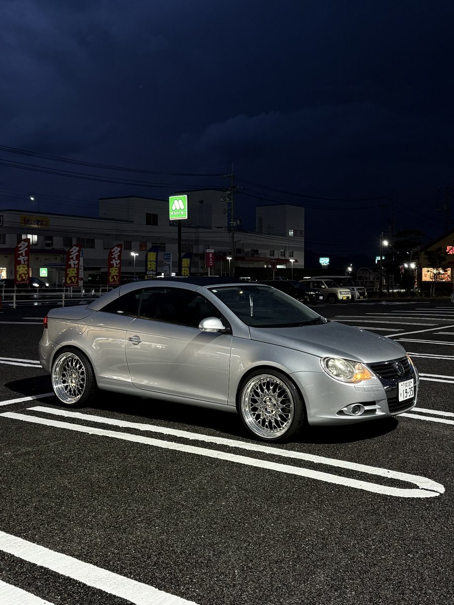 usな集まりに参加したくて2日でusモドキ作った。
家に落ちてた車と落ちてたアメ鍛とusパーツ。