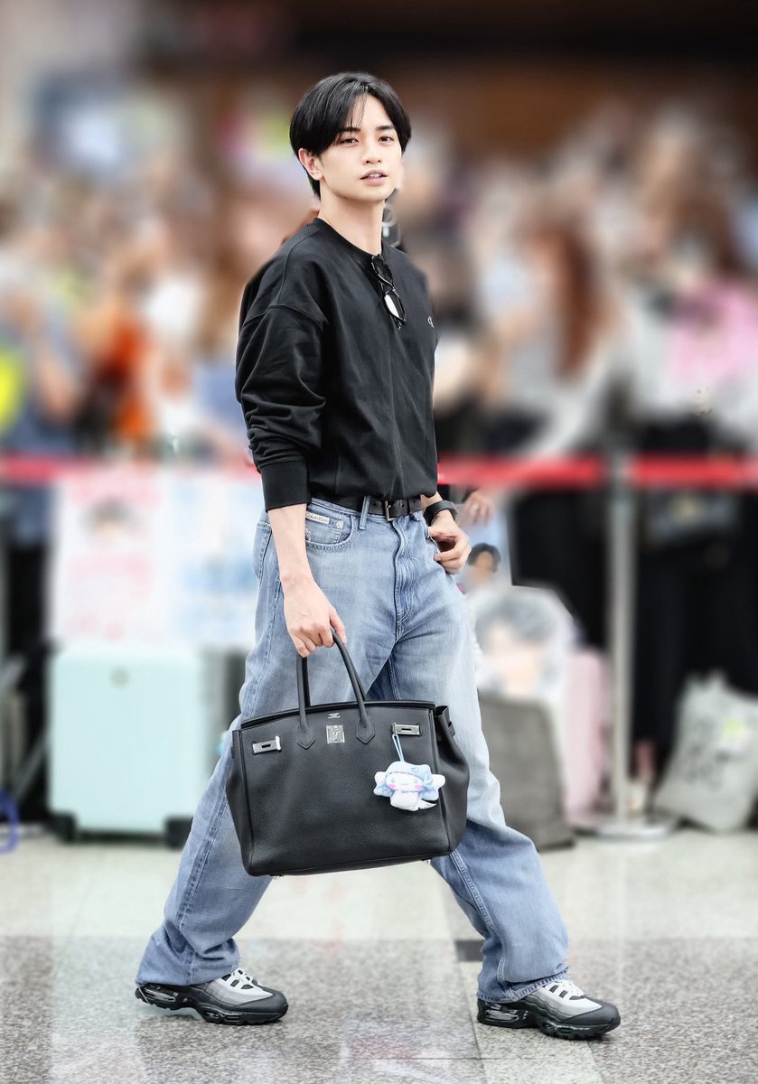 中島健人氏の履いてるAIR MAX 95、遊戯王コラボのエア・マッスル(日本