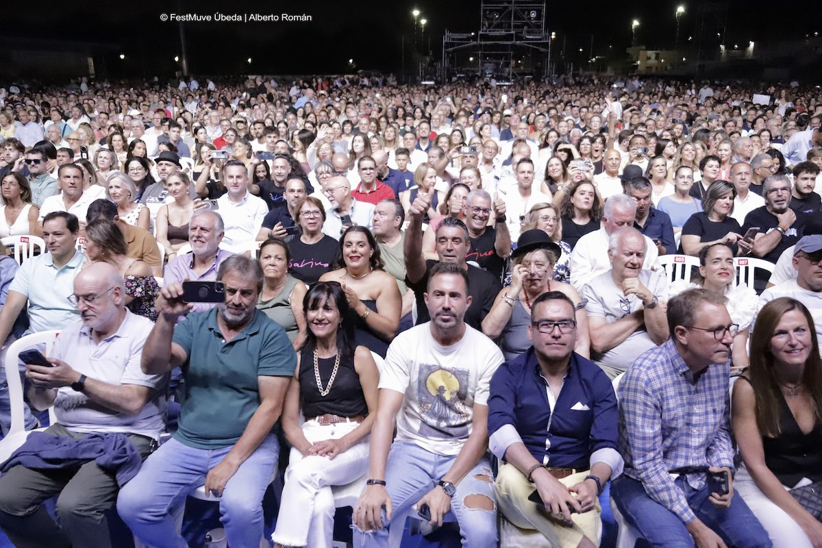 FestMUVE tweet media