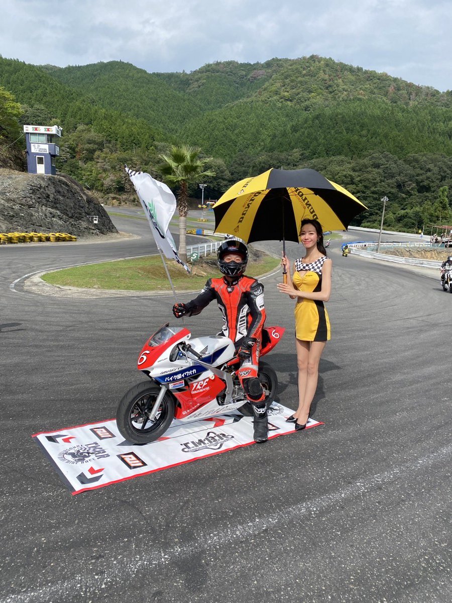 徳島ミニバイクレース第3戦

FN4-50西日本一決定戦！
後続の追撃を終始退け、西日本一ライダーは佐賀選手となりました✨
GROW UP CUP SPクラスはさすがの強さを見せつけた竹内選手が優勝🏆

CUB-1クラス他クラスも随所で熾烈なバトルが展開され大変盛り上がったレースとなりました。