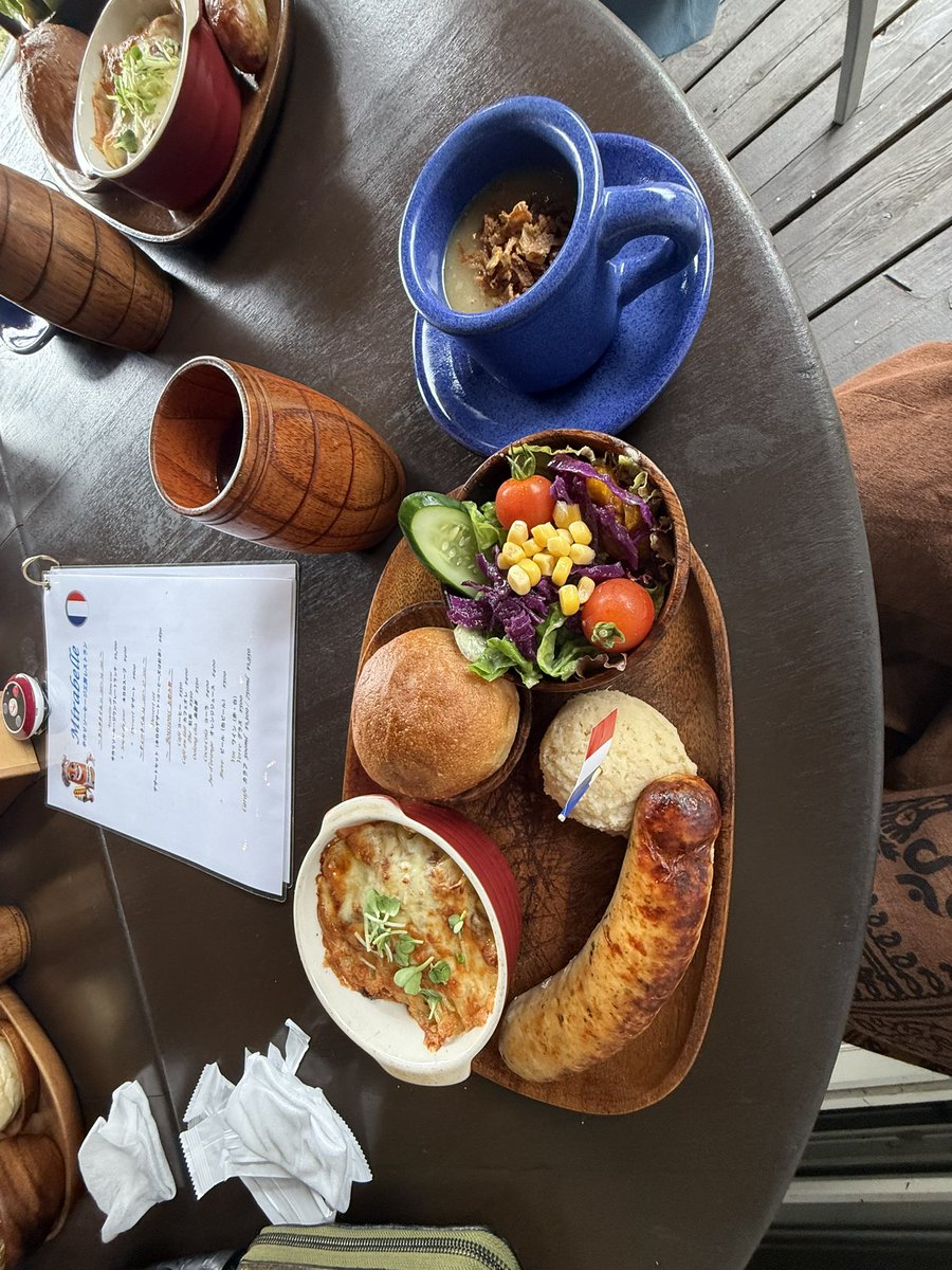 ken053343381614's tweet image. 昼飯　道の駅　南信州うるぎ
の近くにある
#Mirabelle
手作りソーセージ工房レストラン
ランチにカップスープを付けて。
良い雰囲気のお店でした。◎