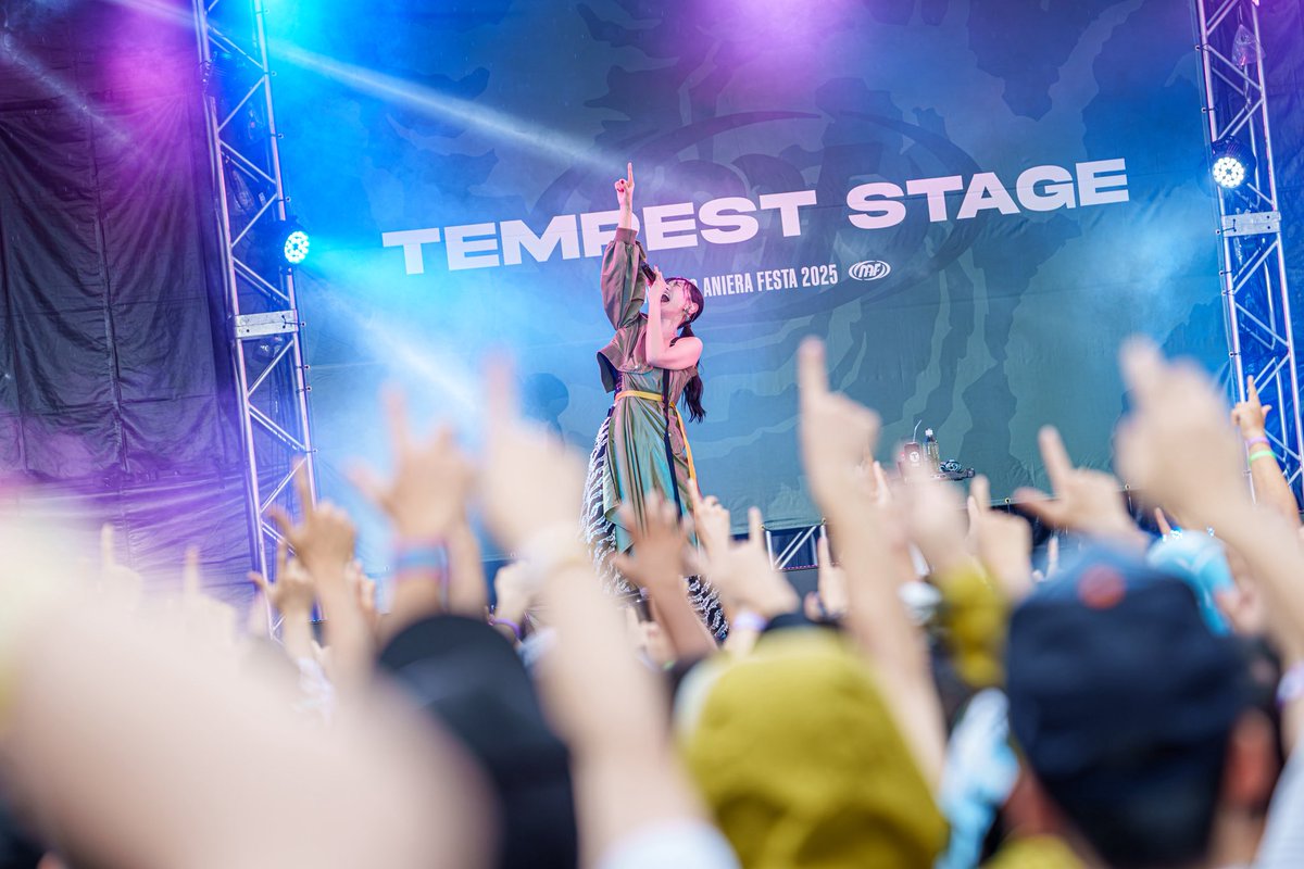 ／
TRUE、ワンマンやります🔥
＼

アニエラで遊んでくれた皆さま
ワンマンにも是非遊びに来てー‼️

セルフカバーLIVE vol.1「みほのうた」
2月7日(土)京都13:00開演
2月21日(土)東京14:00開演

LIVE TOUR PLAY! vol.2「つるのうた」
2月7日(土)京都17:30開演
2月21日(土)東京18:30開演