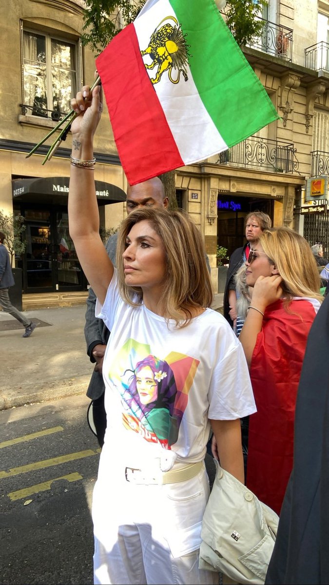 نامِ مهسا رمز شد

#همكارى_ملى
#CyrusAccords