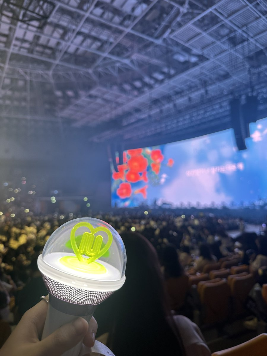 소해ෆ tweet media