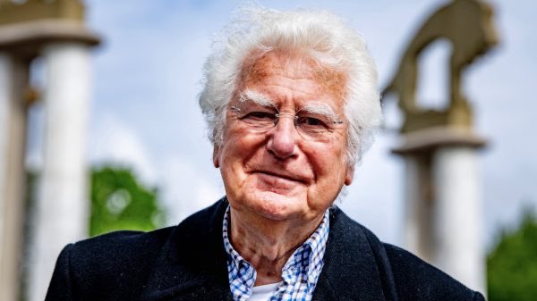 Het weer help mee, je zou “ het is weer voorbij die mooie zomer” in willen ze zetten…… en dan dat bericht: Gerard Cox op 85 jarige leeftijd overleden. Een Rotterdammer is heen gegaan #RIP