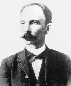 "La Patria se levanta sobre los hombros unidos de todos sus hijos. No se tiene el derecho del aislamiento: se tiene el deber de ser útil". JOSÉ MARTÍ 

#MartíVive
