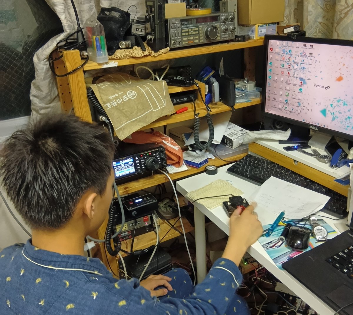 今日久しぶりに 無線やってます。
コンディションが悪い…
7.008MHz CW