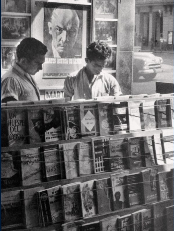"One of the misunderstandings
that dominate the concept of libraries is that you go into one
to look for a book
whose title you already know.
In reality, it often happens that
you go to a library because
you want a book whose title
you do know."

Umberto Eco 
Photo: Henri Bresson