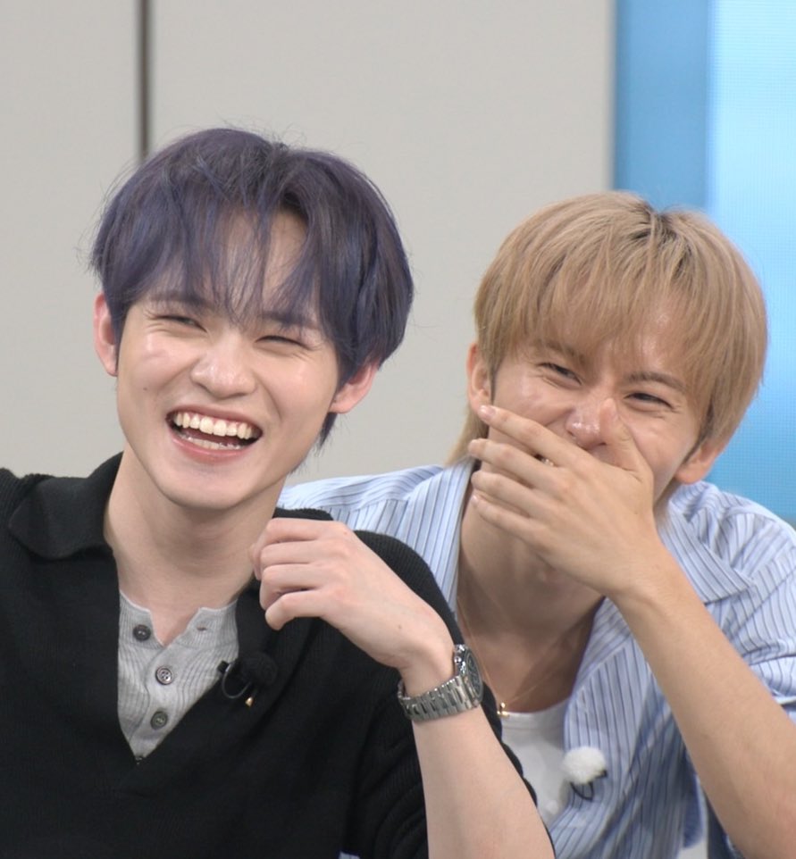 iprayncrybutdry's tweet photo. โอ้ย พี่น้องคู่นี้น่ารักอะ5555555555555555555555555555 รุ้เลยว่าขำอร่อย https://t.co/PgMNa0JO3M