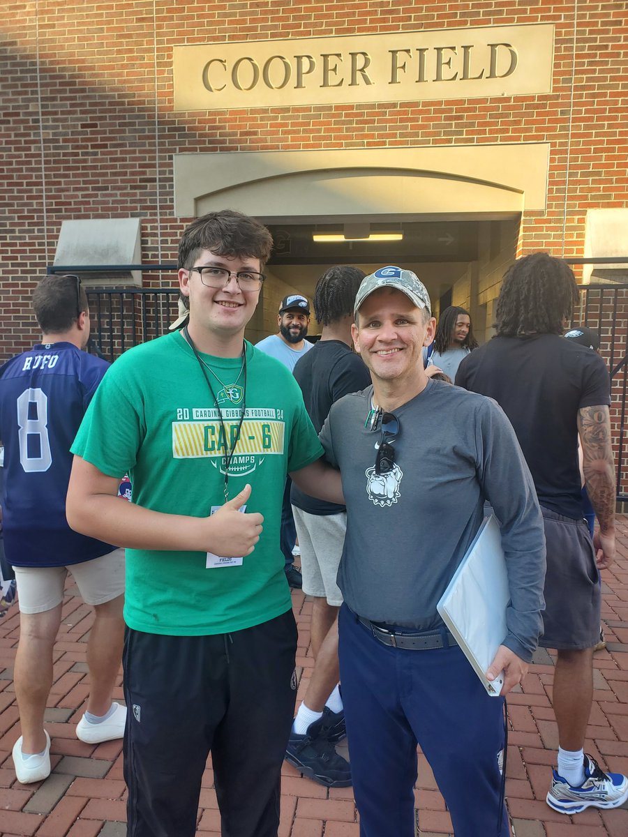 WilliamFieldss's tweet image. I had a great time at @HoyasFB yesterday. I loved hearing about the program, seeing the athletic facilities, and catching up with the coaches. I hope to be back again soon 
@Only1CamSpence @CoachTreyHen @autumnscott128 @DrStevenWright @CoachDrew__