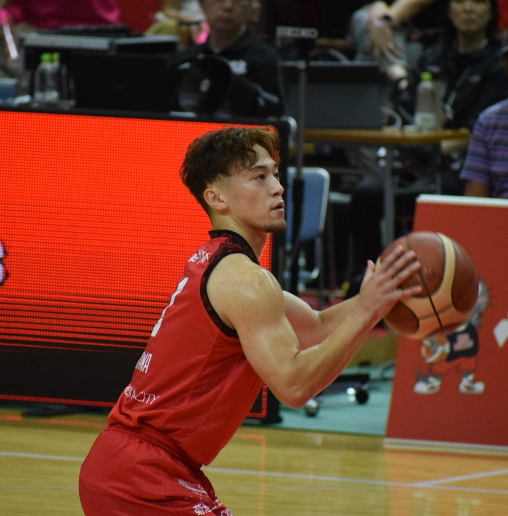 rin331537's tweet photo. 東北カップ
観て来た🏀

バスケシーズン始まりますね

#石川晴道　選手
#岩手ビッグブルズ
#東北カップ https://t.co/RjmavBe3Yt