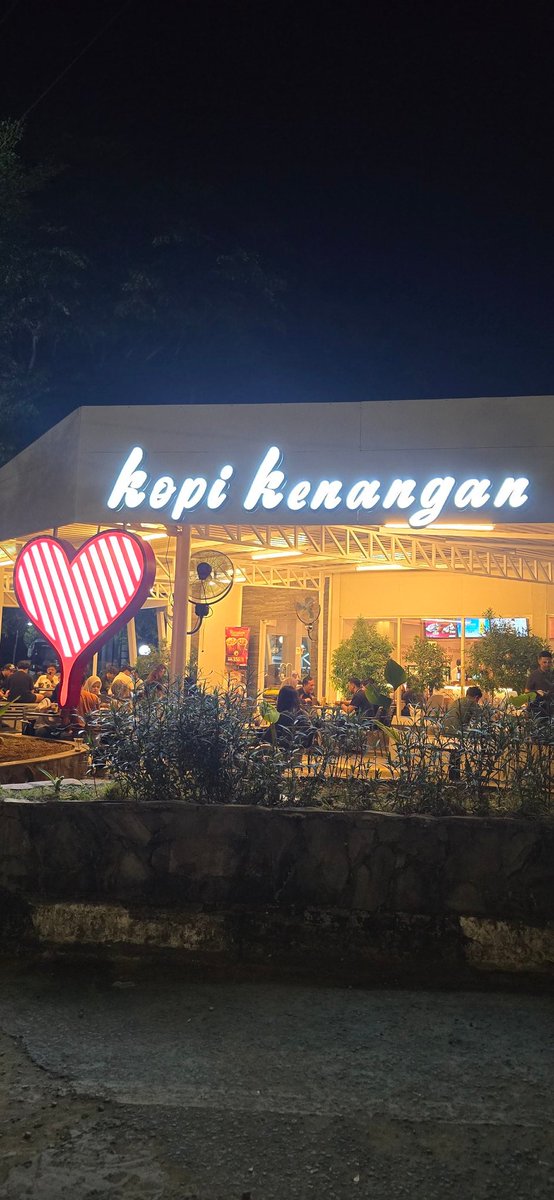 andito92 tweet media