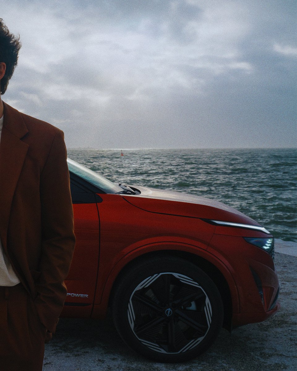 NissanTurkiye's tweet image. Nissan Qashqai, her detayında tarzını ve karakterini ortaya koyuyor. ❤️

#Nissan #Qashqai #ePOWER #AlışılmışaMeydanOku #SUVninÖncüsü