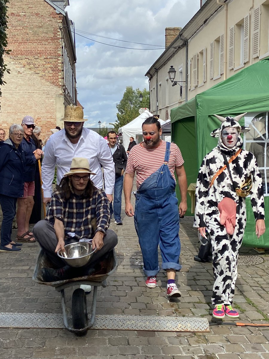 guy_mouaka's tweet image. À @VilledeGaillon les weekend sont festifs et bien animés 👏🏾👏🏾👏🏾 #UCIAL #GAILLON