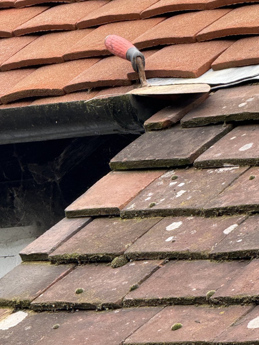 Well the roofers fixed the flashing 😂🍺