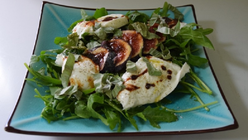 Dogadit's tweet image. De tous petits #indicesglycémiques
Entrée : #Salade #figues #mozzarella #caramel #balsamique
Plat : #saumon crème #olives - #Ratatouille
Dessert : #Mousse #caroube goût coco
abcvosig2.blogspot.com/2025/09/menu-f…
#glycémie #alimentation #igbas #diabète #menuéquilibré #recette