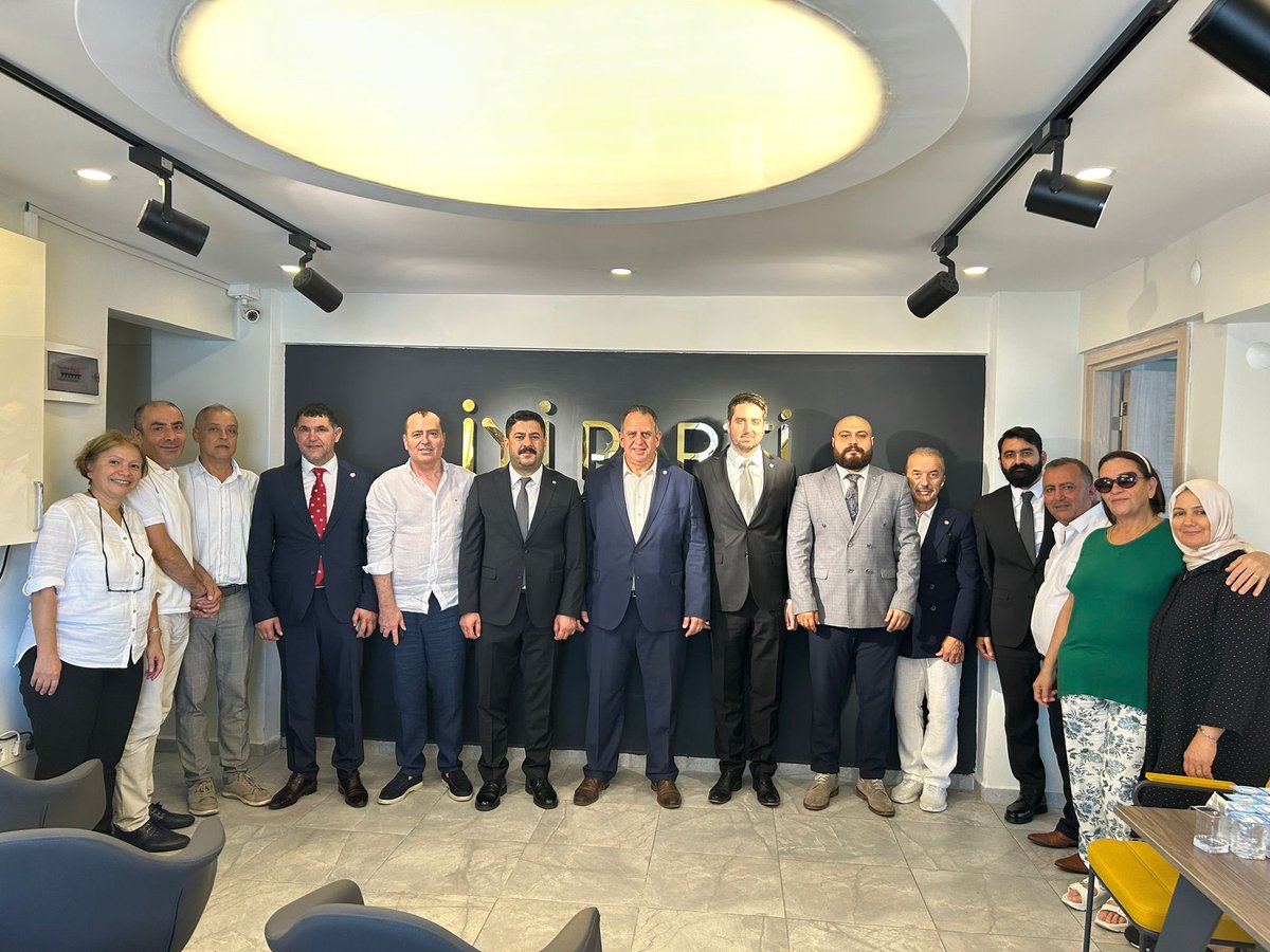 📍Maltepe

İlçelerimizde demokrasi şölenimiz tüm heyecanıyla sürüyor. Üyelerimiz, ilçe delegelerimizi seçmek için sandık başına giderek iradelerini ortaya koymaya devam ediyor.