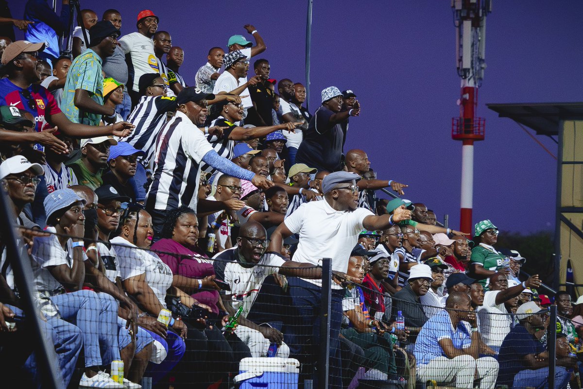 FANS SPACE ‼️⚪️⚫️

To our incredible supporters thank you for showing up in numbers on Friday night 🙌🏾🖤 Your energy, your voices, and your passion mean everything to us. You are the heartbeat of Mochudi Centre Chiefs! ⚪️⚫ 

If your spot them 👀 tag them ‼️😂 ⚪️⚫️🐆🙏🏾

#Magosi
