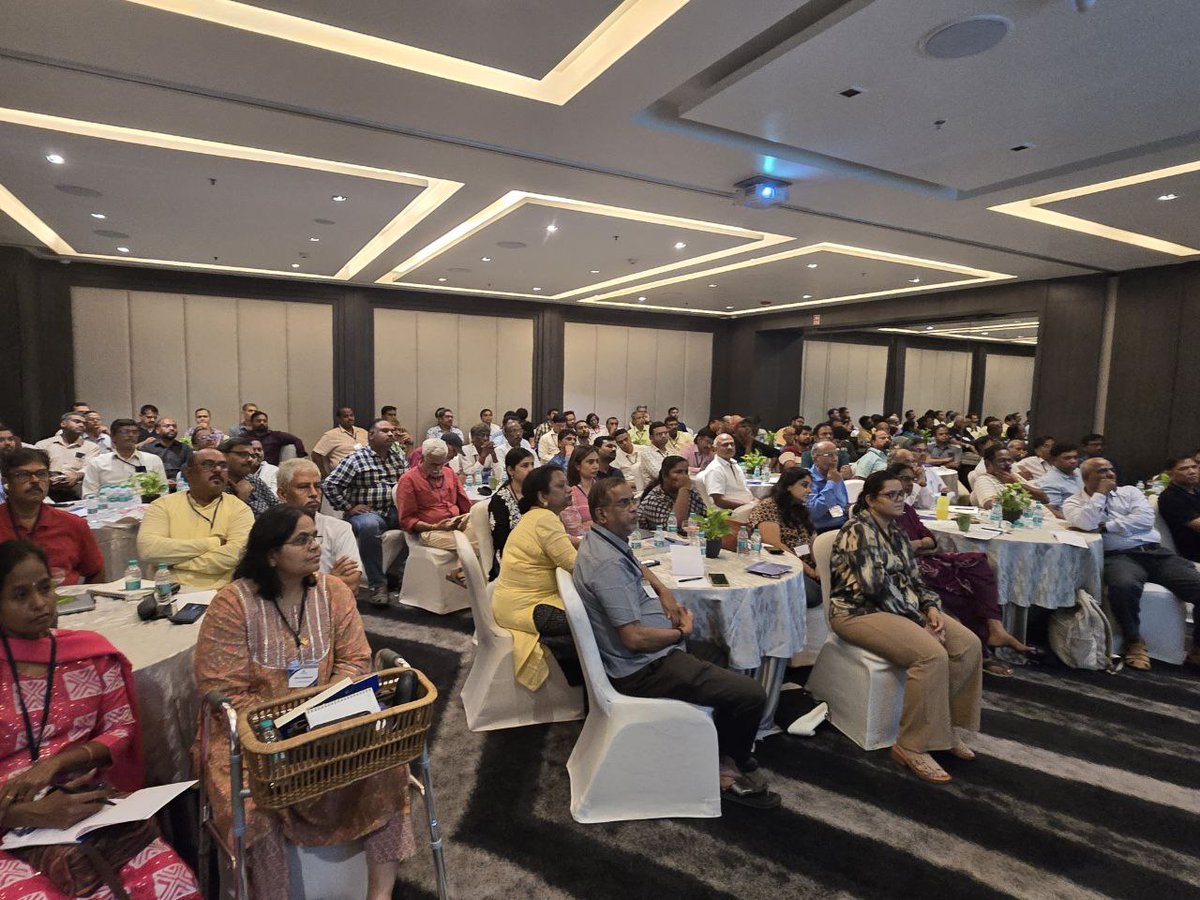MashraniVivek's tweet image. 🤝
Wonderful Technofunda Community CHENNAI Chapter Meet conducted by core committee captains…..

100+ members experienced full-day of learning, networking and investing applications….

#technofunda #Chennai #investing