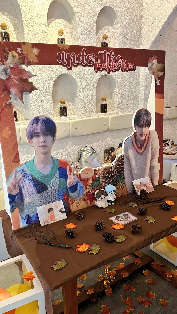 yangwonkitty's tweet photo. Merayakan hari ulang tahun bareng sama abang & dede π₯Ή
#UndertheMapleTree #μλ₯μ΄μ¦ #HeeWon https://t.co/vBMfkYu2TH
