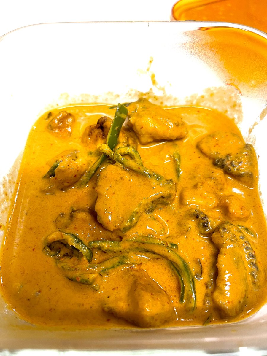 自分の中でチニングって持ち帰って美味しく料理する。
までが楽しみだから美味しそうなサイズと綺麗なフィールドを選んでいくと、つ抜けって難しいし食べもしない引きも弱い小さいやつまでも頑張って拾うかって言われたらやる気も起きない🙄

クロダイレッドカレー🍛

#チニング
#浜名湖