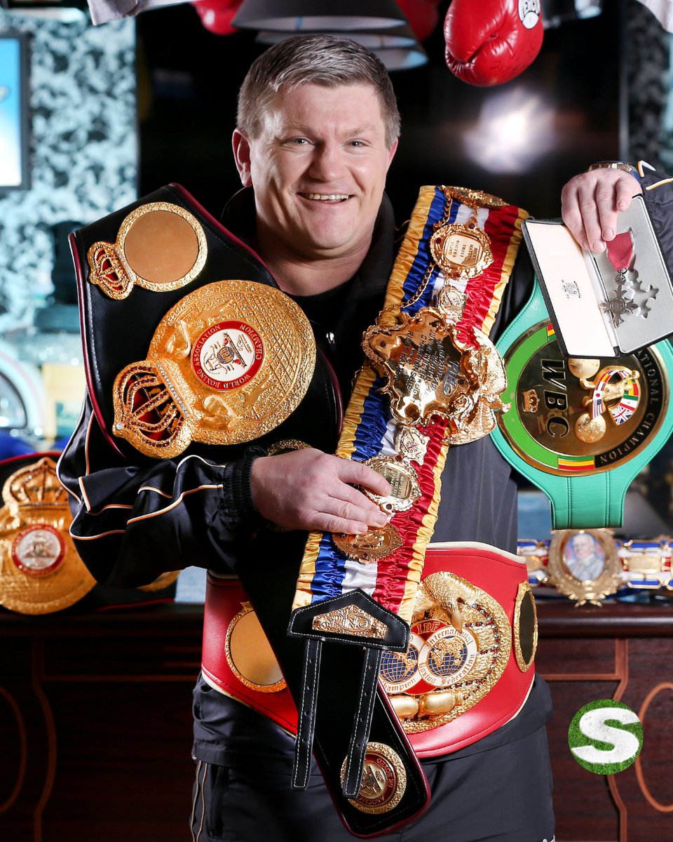 👑 IBF Light Welterweight Champion 
👑 WBA Light Welterweight Champion 
👑 WBA Welterweight Champion 
👑 The Ring Light Welterweight Champion
🏆 2005 Fighter of the Year

🇬🇧 One of the greatest British fighters of all time. Beloved by the nation.

There's only one Ricky Hatton ❤️