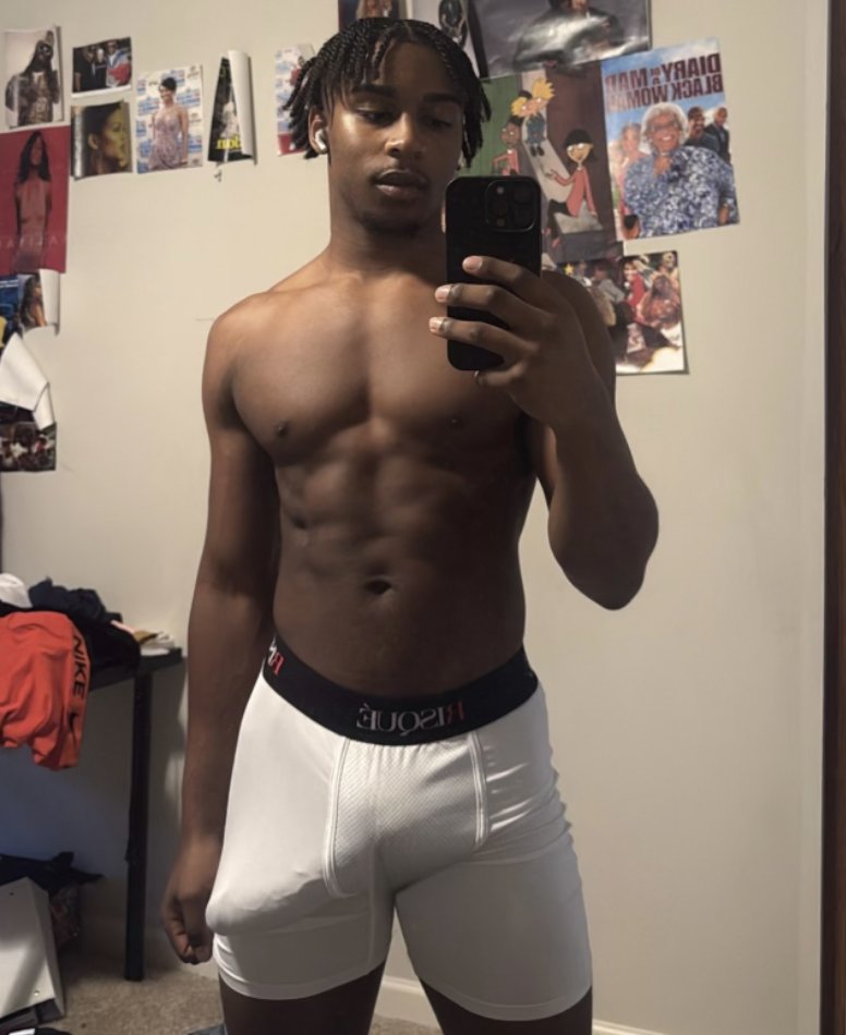 NoMercyDeandre's tweet photo. Drop "hi" and see nudyz unlock without delay https://t.co/2kqkVmGAhe
