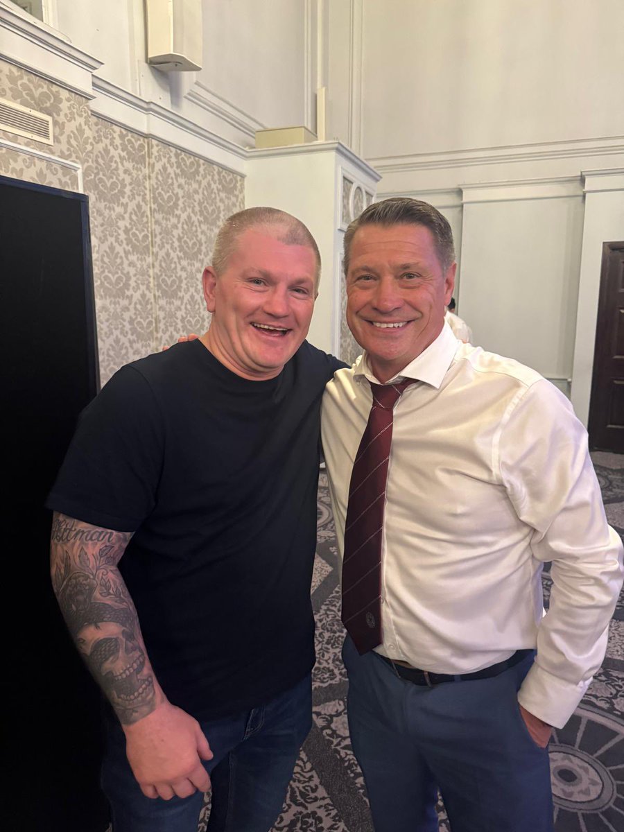 Just heard the tragic news about Ricky.
I was only with him a few weeks ago … 
What a lovely guy and wow, what a boxer !!
RIP Ricky ….