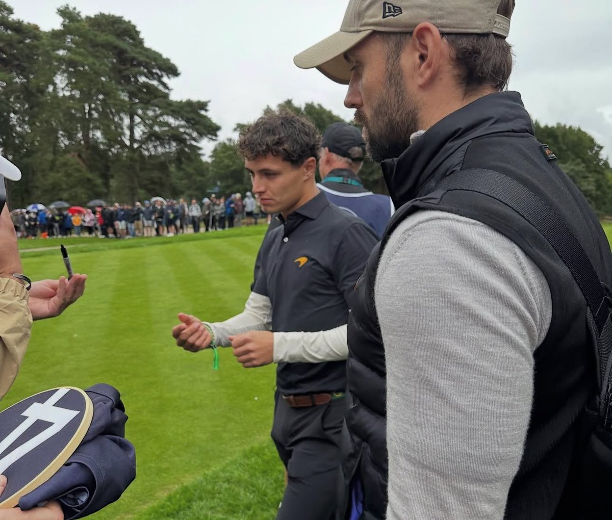 lnfourss's tweet image. LANDO AND HOT RICH😖