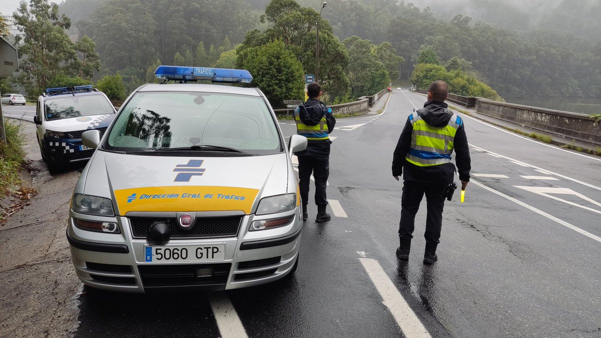 PoliciaLocal Cedeira tweet media