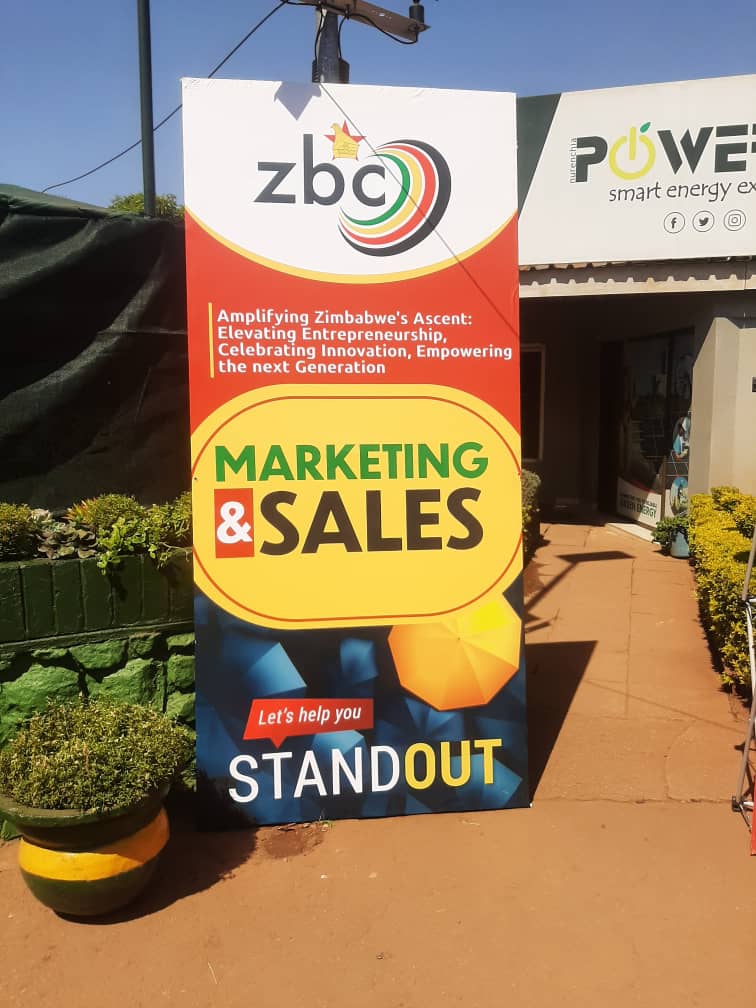 Tinashe_Marope's tweet image. Stand alone banners 
X frame banners 
#freedesigning
wa.me/c/263783936561