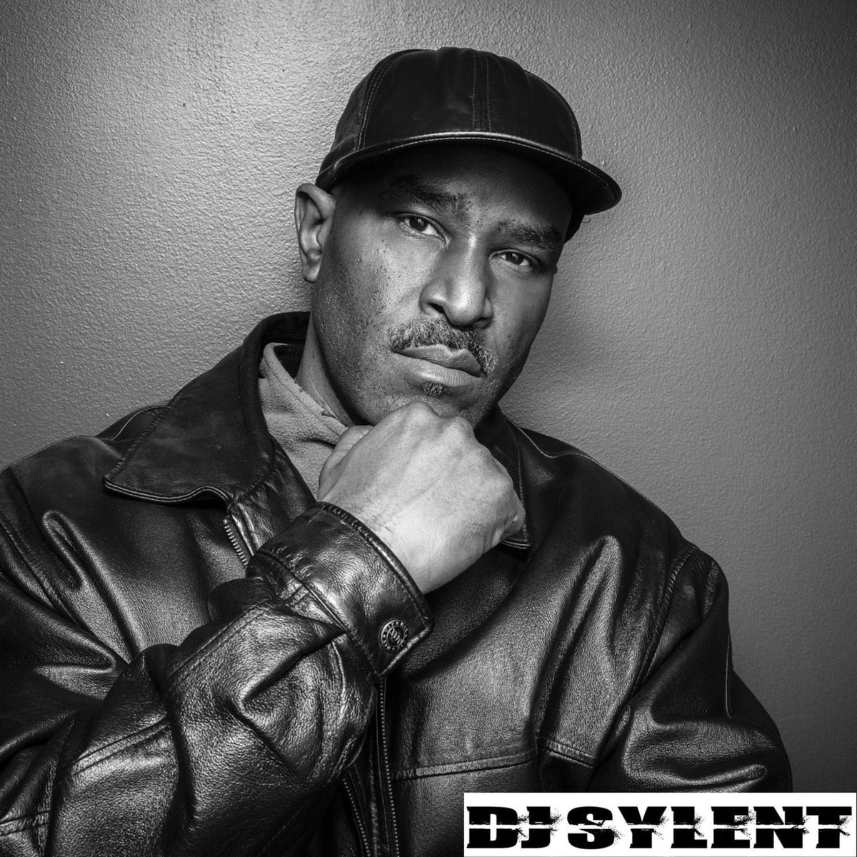 DJSylent's tweet image. Salute To Easy Mo Bee❗️
Here’s 10 Classics Produced Record by Easy Mo Bee❗️

1. Notorious B.I.G - “Party &amp;amp; Bullshit”
2. Craig Mack - “FLAVA In Ya Ear”
3. Lost Boyz - “Lex, Coupe, Beamerz &amp;amp; Benz”
4. Notorious B.I.G Ft. Method Man - “The What” 
5. Thug Life - “Str8 Ballin”
6. Das…