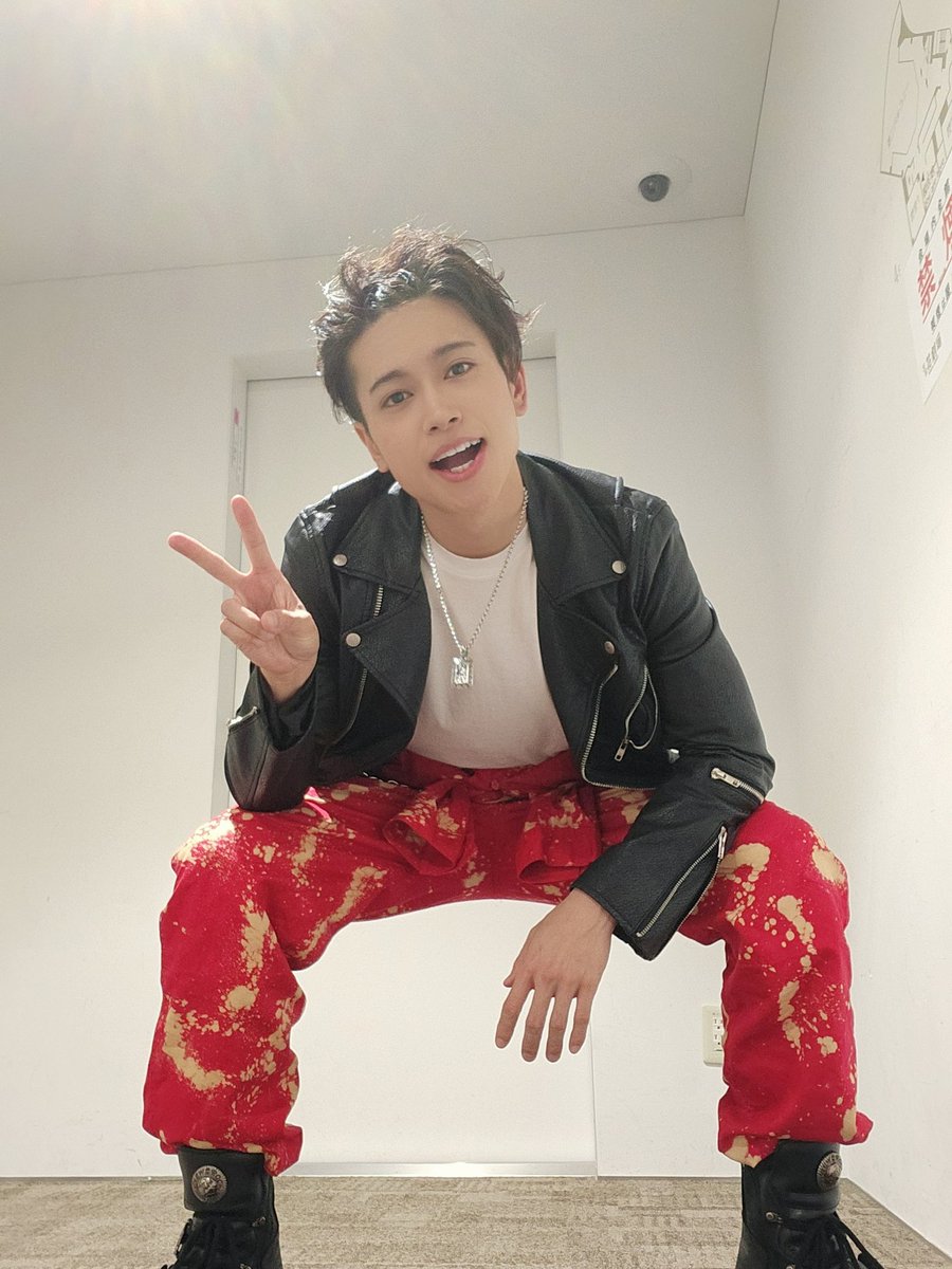 マダミス2公演目終了いたしました！

ご来場誠にありがとうございました📖
今回も！無事に？？😲？？
終われました！
いゃったぜ！！

明日は違う役として出演します✨
ご来場心よりお待ちしております☺

#聖者の行進
#マダミス