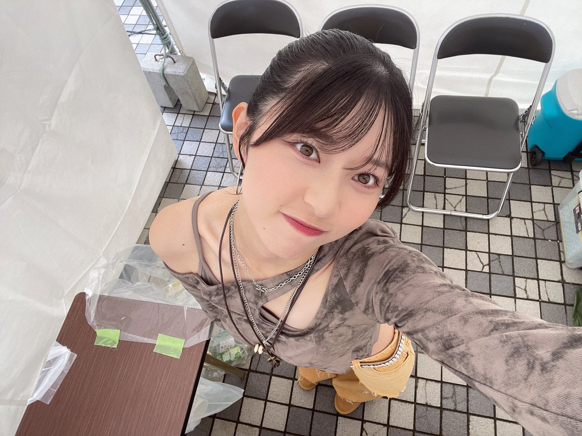 青森りんご植栽150周年を祝う2日間！
最初から最後まで貴重な経験になりました🙇‍♀️

昨日初披露した｢希望の木｣はもっとたくさんの方に届いてほしい1曲です。
りんごと共に過ごしてきた私たちだからこそ歌える楽曲だと思います！どこかでまた披露できますように😌

明日はRABまつりです！待ってるよー！