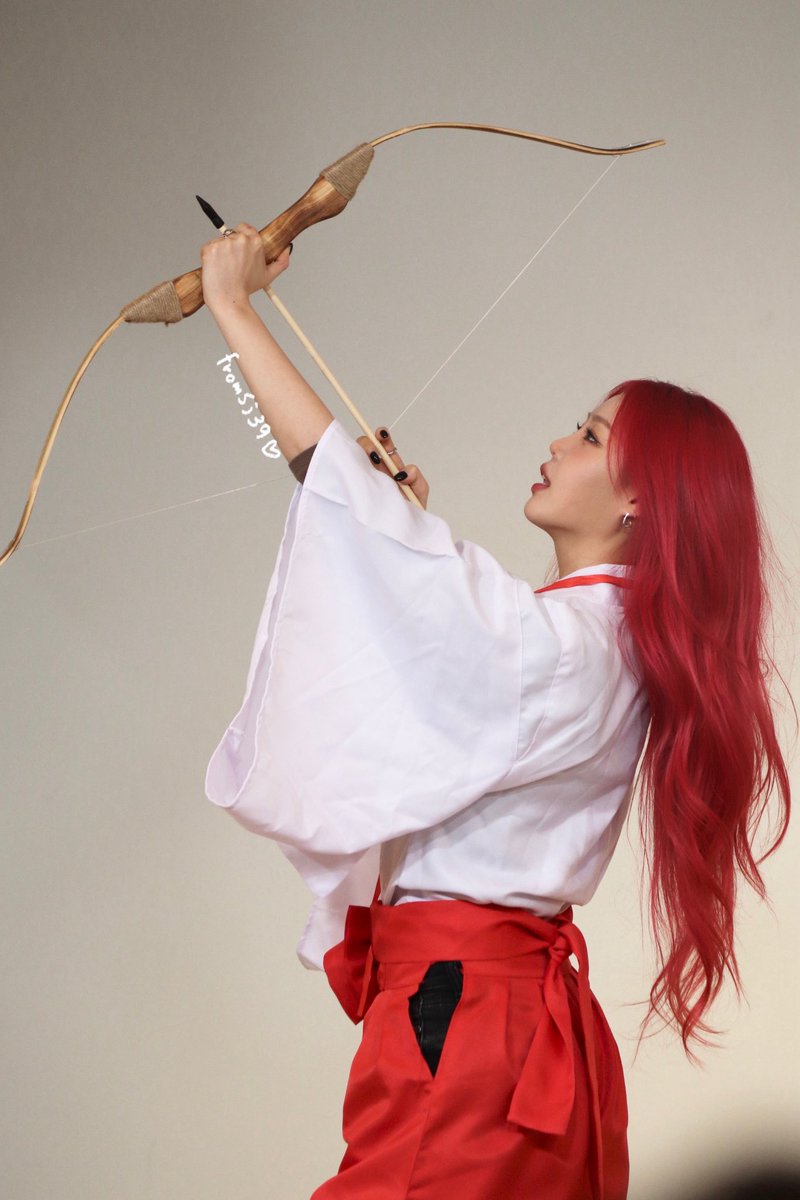 fromsj39's tweet photo. 250914 #수진 애플뮤직 대면

🏹🪭

#SOOJIN https://t.co/93GX5tJQzd