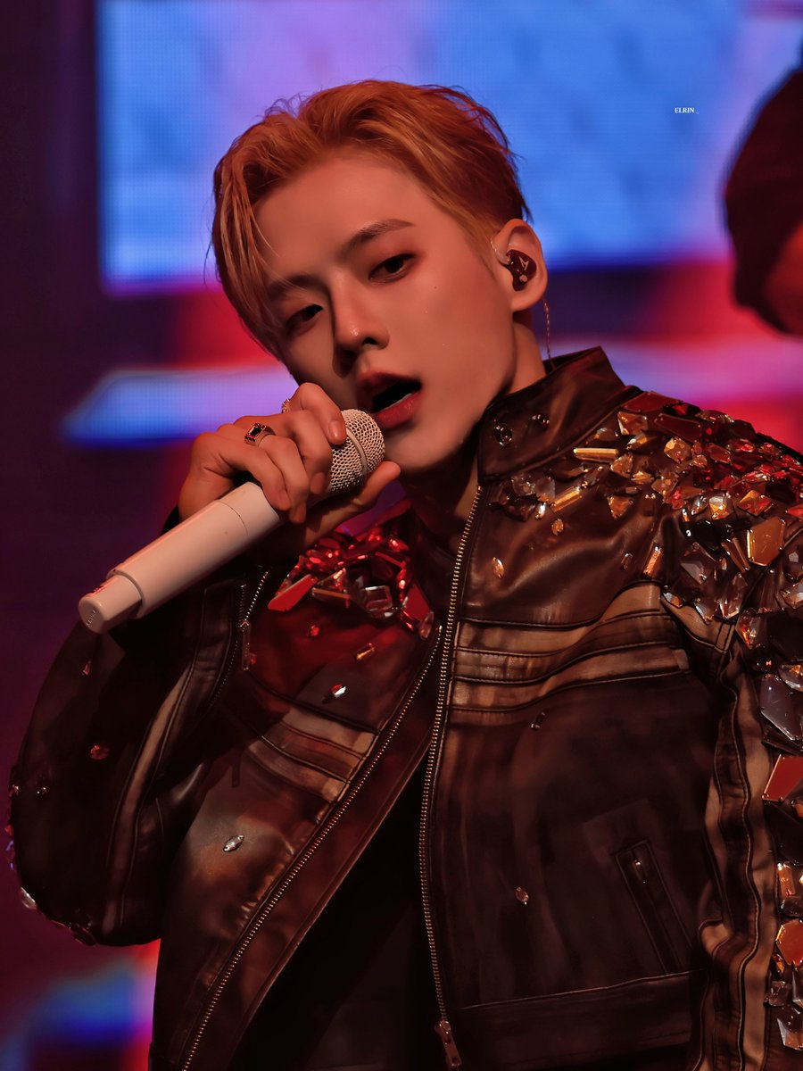 250914 이민혁 솔콘 <𝐇𝐎𝐎𝐊 - 𝐖𝐇𝐎 : 𝐊𝐈𝐍𝐆>

✨️

#HOOK #WHO_KING
#비투비 #BTOB 
#이민혁 #LEEMINHYUK #HUTA #허타람찌
<a href="/btob2mh/">HUTA</a>