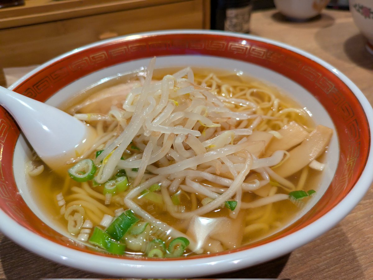 久しぶりにラーメン食べた✨昨日も久しぶりのお客さまや、いつもお世話になってるお客さまと楽しいお酒を頂きましてありがとうございました😊
今日はママのみでの営業ですがCAT'S営業してます🐈‍⬛お席も空いてるのでぜひ！
#金沢スナック
#金沢bar
#barCats
#片町シンニチビル１階
#女性スタッフ募集中