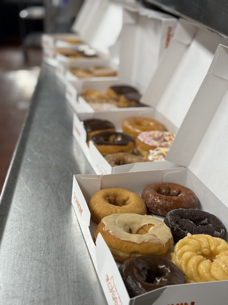 Who doesn’t love #DonutDay!? 🤤