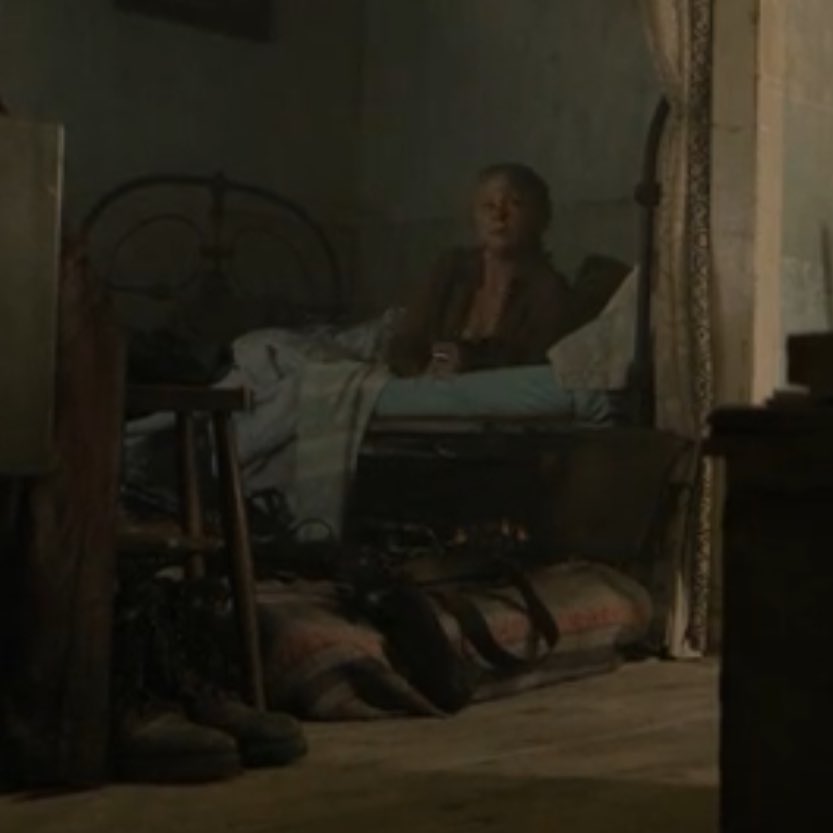 beezusworldx's tweet photo. tell me why all i can think of is D trying to sneak out as quiet as he can to let her rest https://t.co/XvE6uS1Qiu