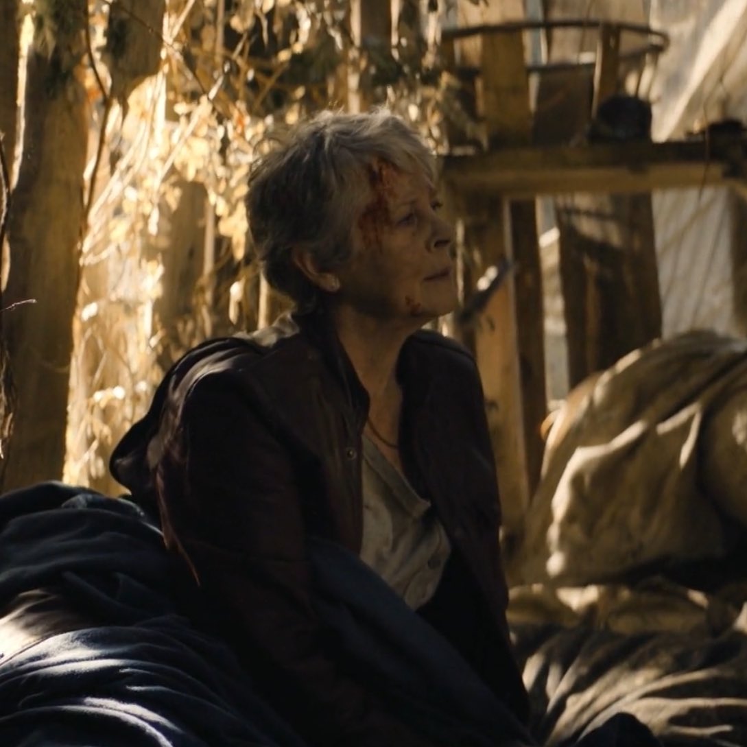 beezusworldx's tweet photo. tell me why all i can think of is D trying to sneak out as quiet as he can to let her rest https://t.co/XvE6uS1Qiu