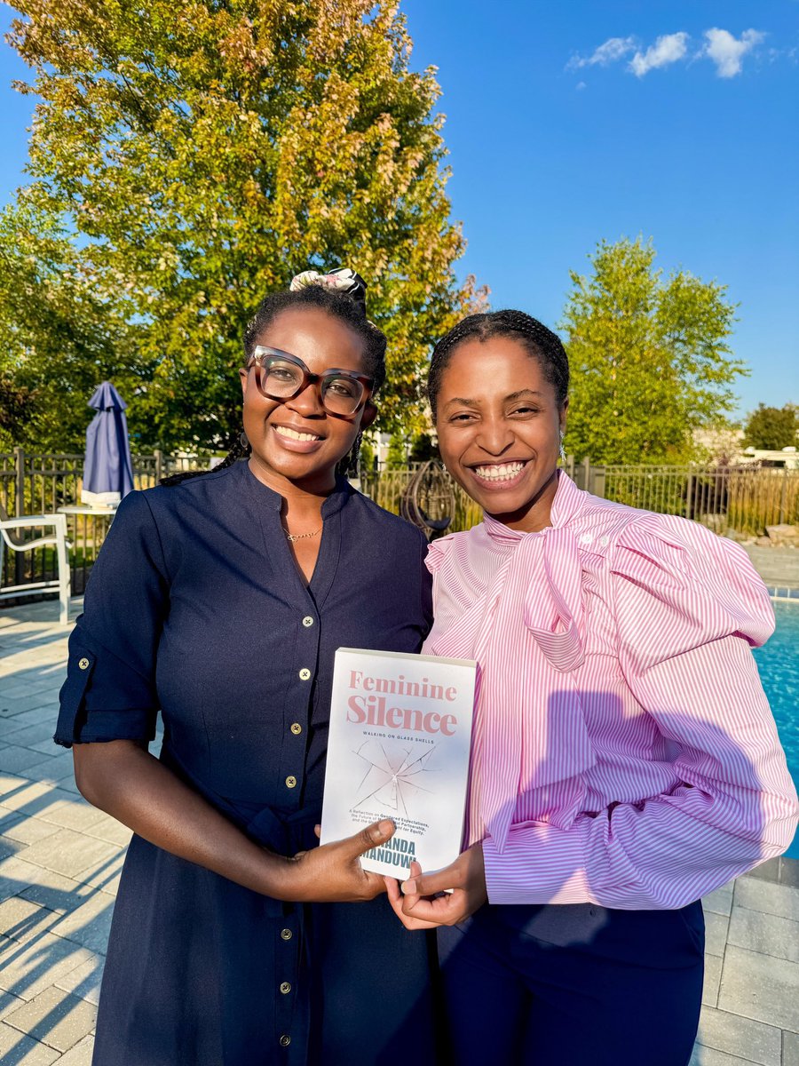 slicemagazine's tweet image. Nthanda Manduwi has launched her second book, titled '𝙁𝙚𝙢𝙞𝙣𝙞𝙣𝙚 𝙎𝙞𝙡𝙚𝙣𝙘𝙚' at the Michigan State University. The launch event was hosting at her home in Lansing, and in community with her were fellow students from @MichiganStateU