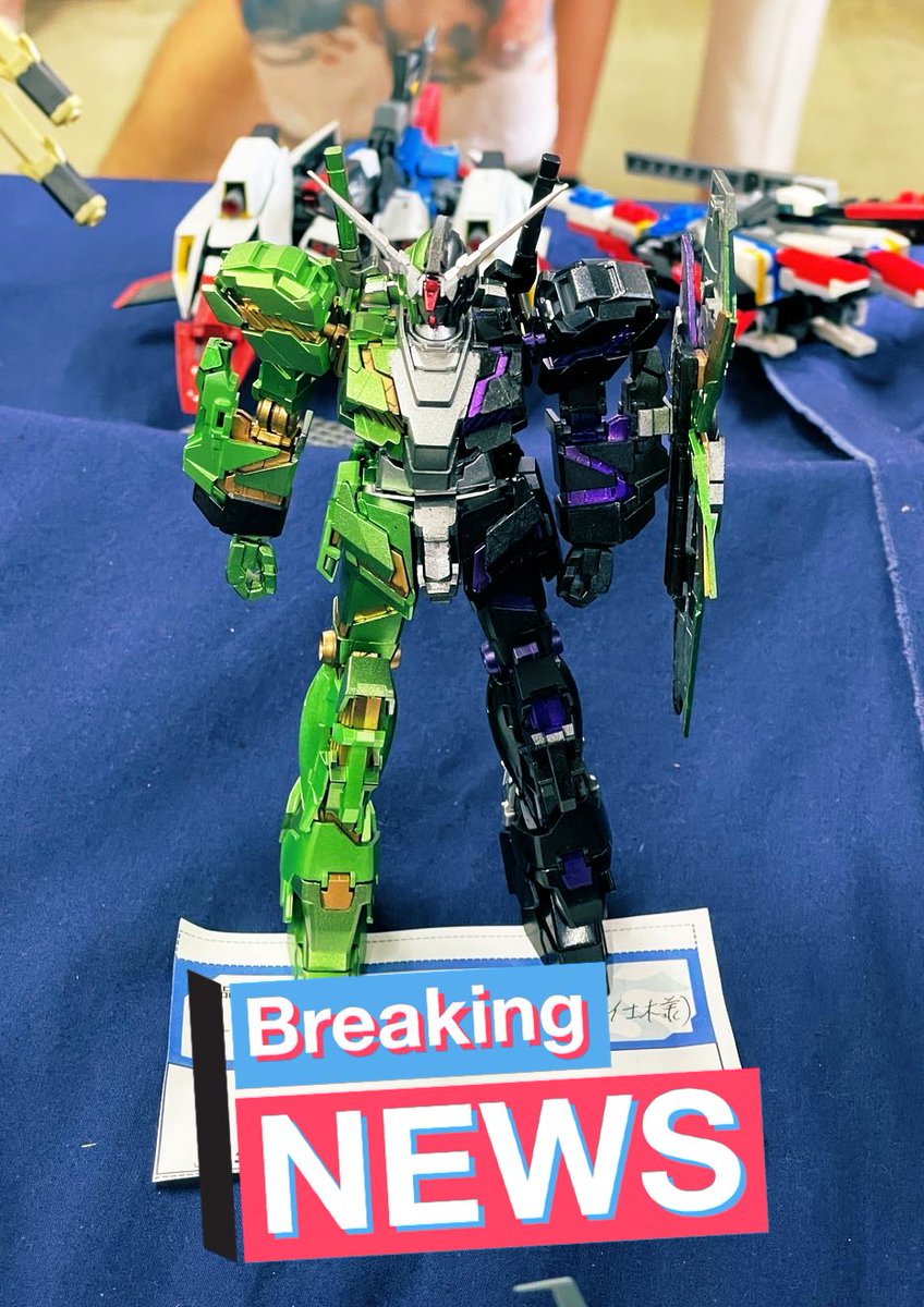 KABABABABA's tweet photo. 今日息子が見学に行った学校の文化祭で
ユニコーンガンダム🦄を🟢サイクロンジョーカー🟣で塗装されたガンプラが展示されてて、興奮した息子が製作された方に
『父がアニメ #風都探偵 の監督なんです‼️』
って凸ったらしい…w

素晴らしい作品をありがとうございます👍 https://t.co/wUdgua6ea0