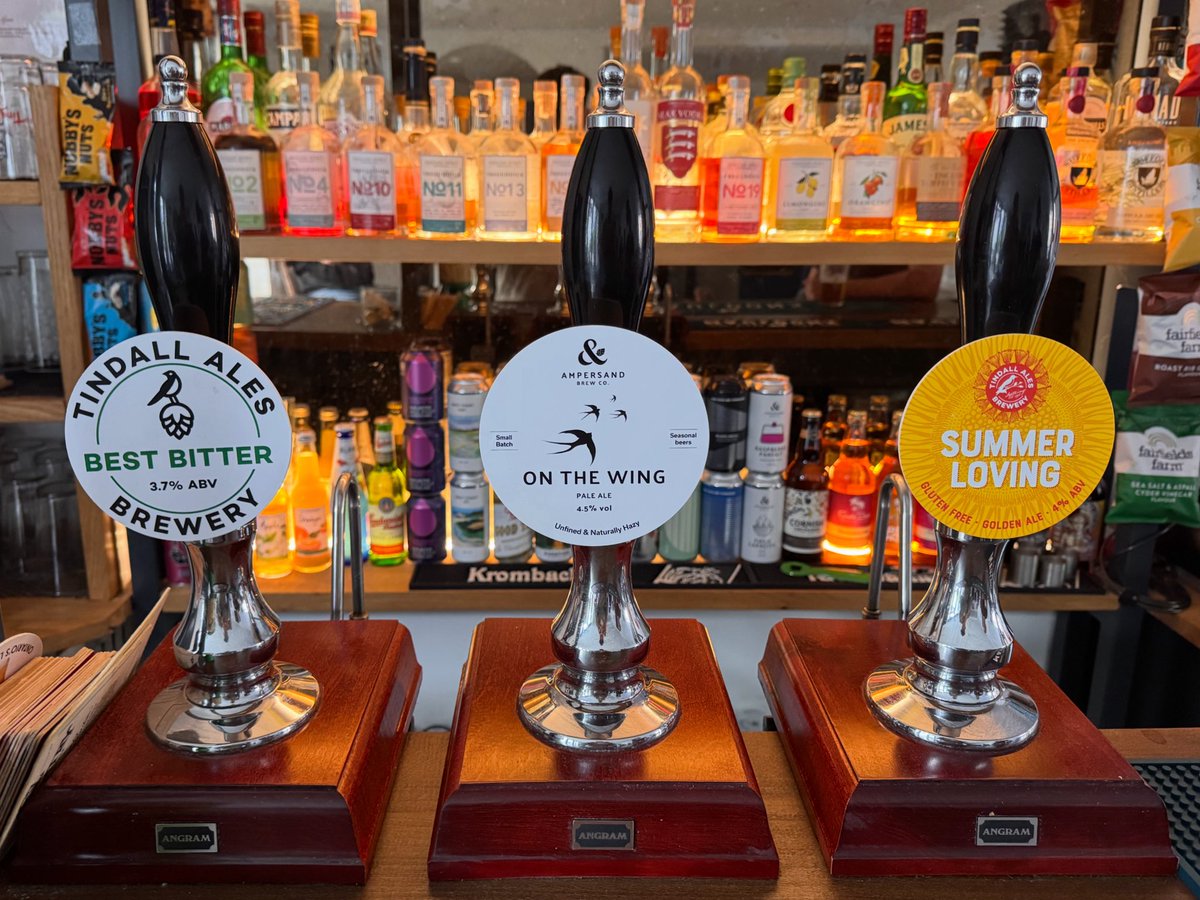 Presenting Sunday Beers at The Magnet 🧲 

<a href="/tindallbrewery/">Tindall Brewery</a> 
• Best Bitter (3.7%) 🍻 

<a href="/AmpersandBrewCo/">Ampersand Brew Co</a> 
• On The Wing (4.5%) 🪽 

<a href="/tindallbrewery/">Tindall Brewery</a> 
• Summed Loving (4.0%) ☀️ 

#MagnetMicropub #ColchesterPub #Colchester #ColchesterBusiness #EssexPub #MicroPub