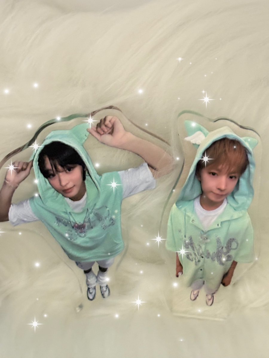 #rt이벤트 아잉 삼쿠 데려갈 위즈니모씨를 찾습니다🧚🏻 // 트친한정 이벤트

아잉 삼쿠 아크릴 스탠드 키링 이벤트 낋여왔어요. 귀여운 건 나눠야 한다면서~👼🏻😆 
아잉 삼쿠 귀여운 만큼 하트도 눌러주면 조켄네, 😋🤍🤍🫶🏻