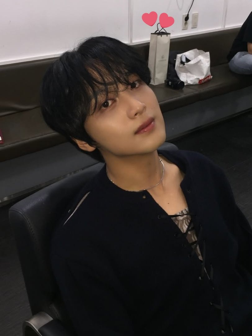 with Renjun and gift from Renjun 🐻🦊