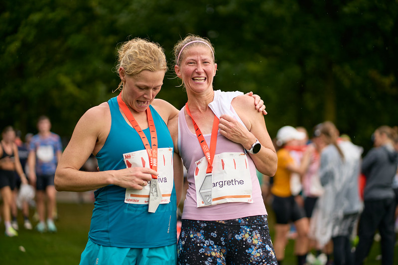 Sidste løber er i mål, og de sidste afspærringer er ved at blive ophævet. Kun den nordlige halvdel af Øster Alle vil  fortsat være spærret frem til kl. 20. Tak for i dag og tak for lån af byen.

@P4KBHTRAFIK
<a href="/trafikken/">Trafikanten</a>
<a href="/KobenhavnPoliti/">Københavns Politi</a>
<a href="/VDTrafikinfo/">Vejdirektoratet Trafikinfo</a>
#trafikdk
