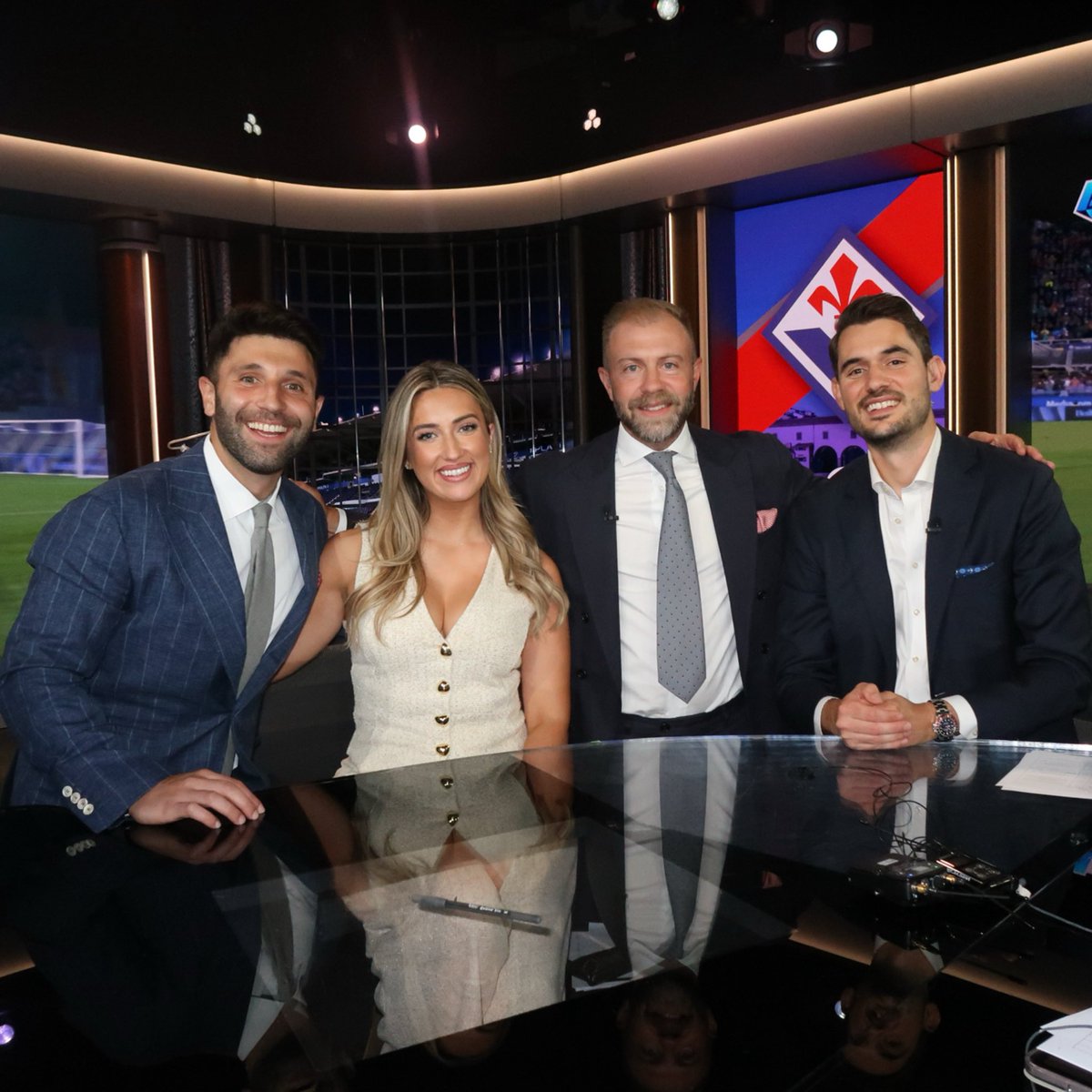 Serie A is pure chaos 🤯

• Juve 4-3 Inter
• Roma lose to Torino
• Milan stunned by Cremonese
• Como beat Lazio
• Udinese shock Inter

Impossible to predict 👀

🎥 Live at 10:45am ET for today’s coverage on Paramount+ 📺
