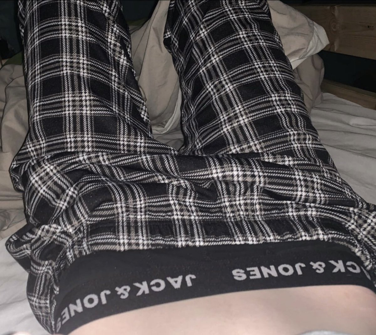 gluttoneli's tweet image. I need #edtwt moots