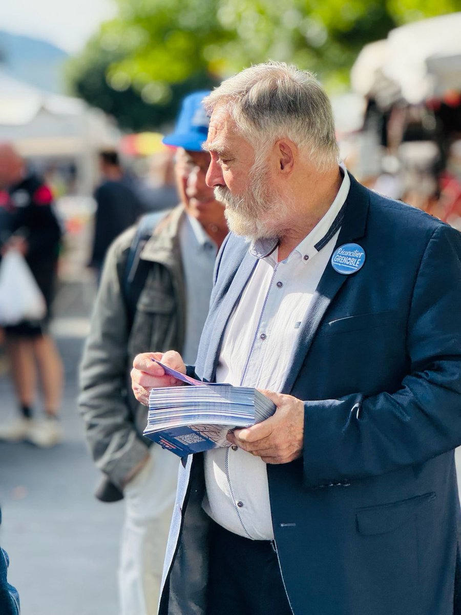 😀 Ce matin encore, de nombreux échanges avec tous les Grenoblois

➜ Venez donner le Coup d’envoi du Changement

➡️ Ce vendredi 19 septembre à 18h30 ⬅️

Arrêt de tram Alsace-Lorraine

#Grenoble 
#municipales2026
#RéconcilierGrenoble