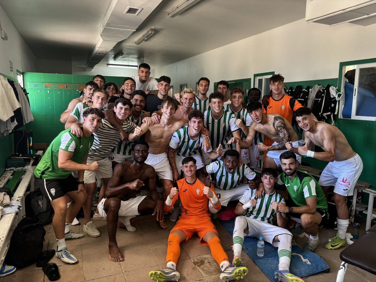 📸 ¡¡Qué bien nos sienta la victoria!! 😁

➕3️⃣

#CórdobaB | #CCFBLinense